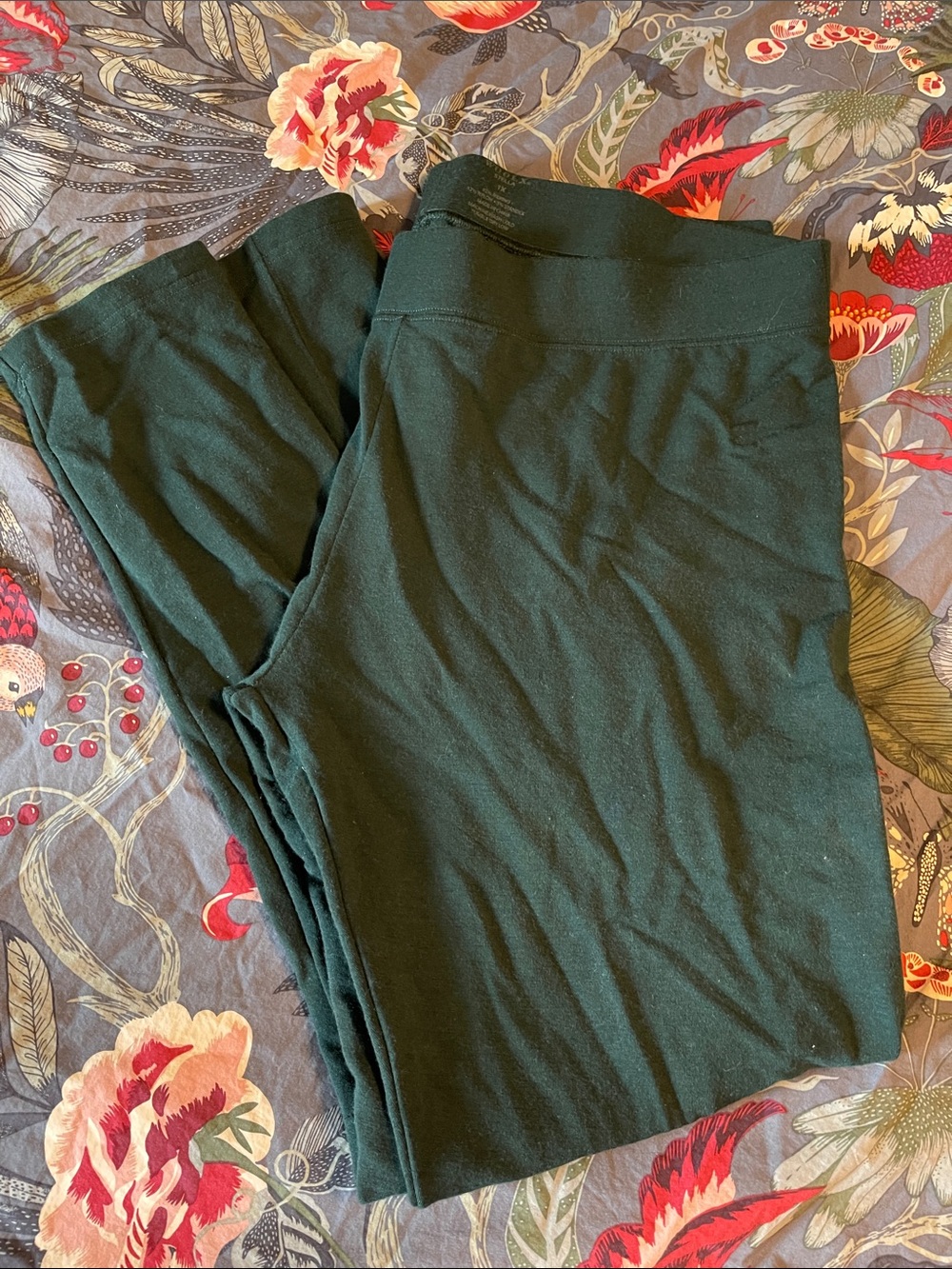 Classic High-Waist Leggings in Dark Green